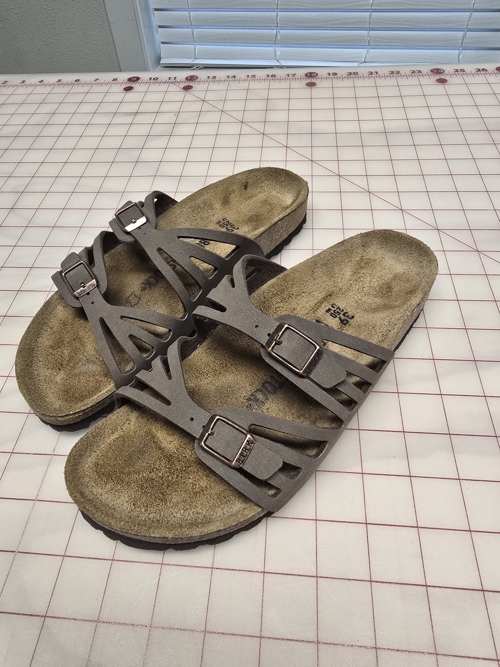 Birkenstock Granada Light Brown Sandals - Size 39 - Size 8 US
